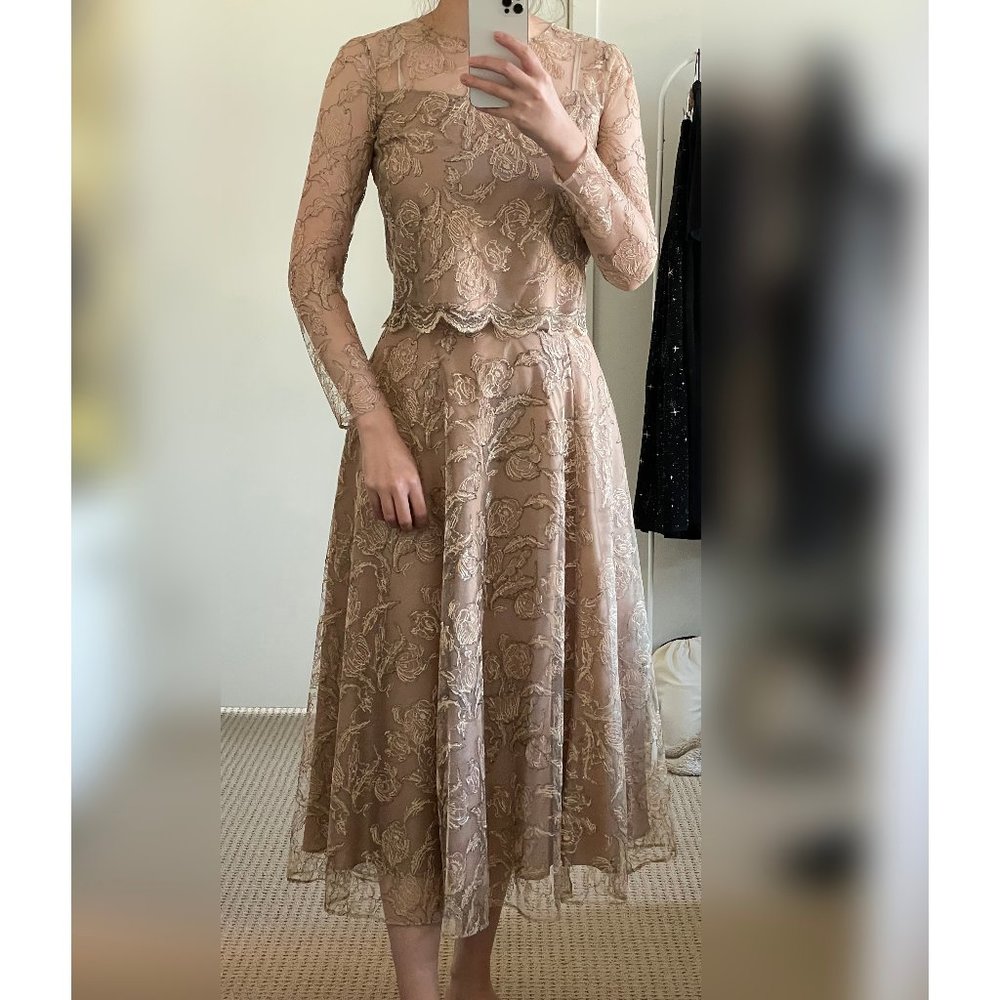 Gorgeous Lace Top and Skirt Two-piece Set